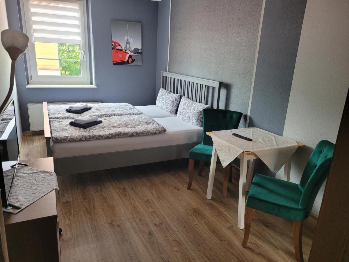 Hotel Und Pension Al Dente Nunchritz Exteriör bild
